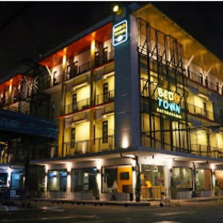 Bed@Town Hostel Bangkok Zewnętrze zdjęcie